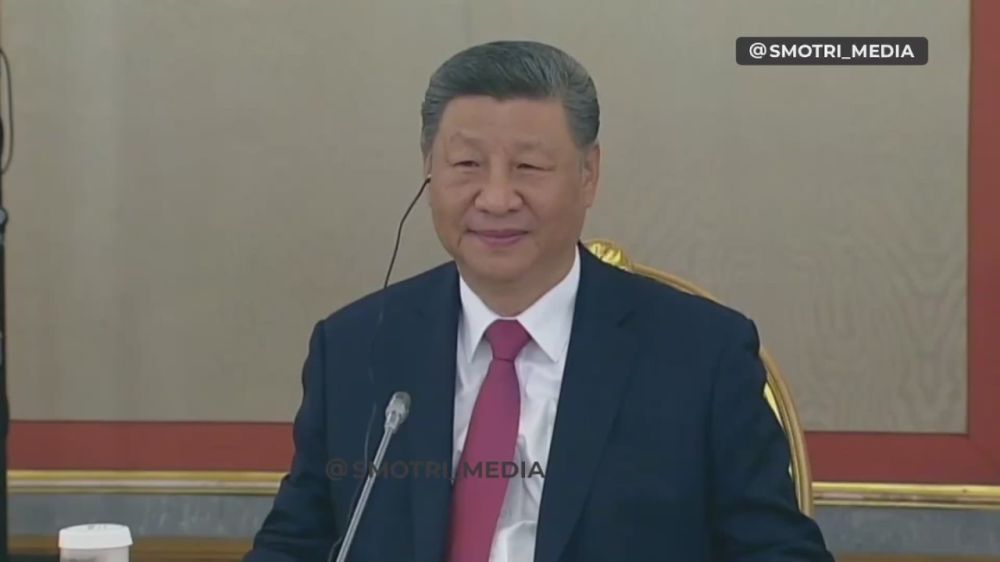 Владимир Путин проводит встречу с председателем КНР Си Цзиньпином в Кремле