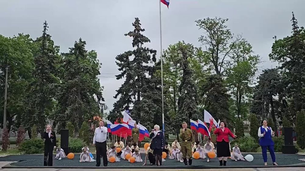 Александр Дудка: В Скадовске отметили 80-летие Победы концертом