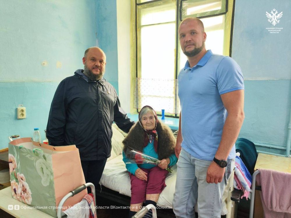 Глава Алешкинского округа поздравил ветерана Великой Отечественной войны с Днём Победы