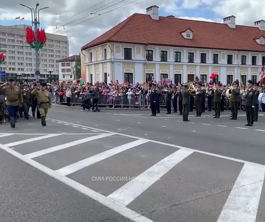 Военный парад в Минске закончился