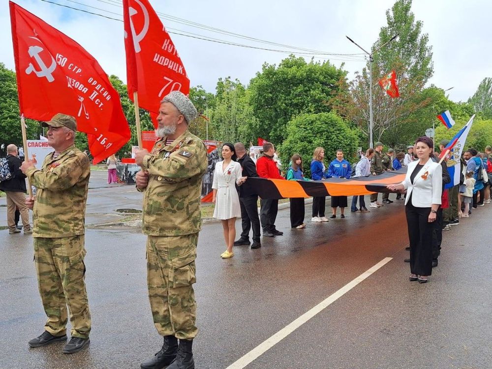Геническ: Память о героях жива