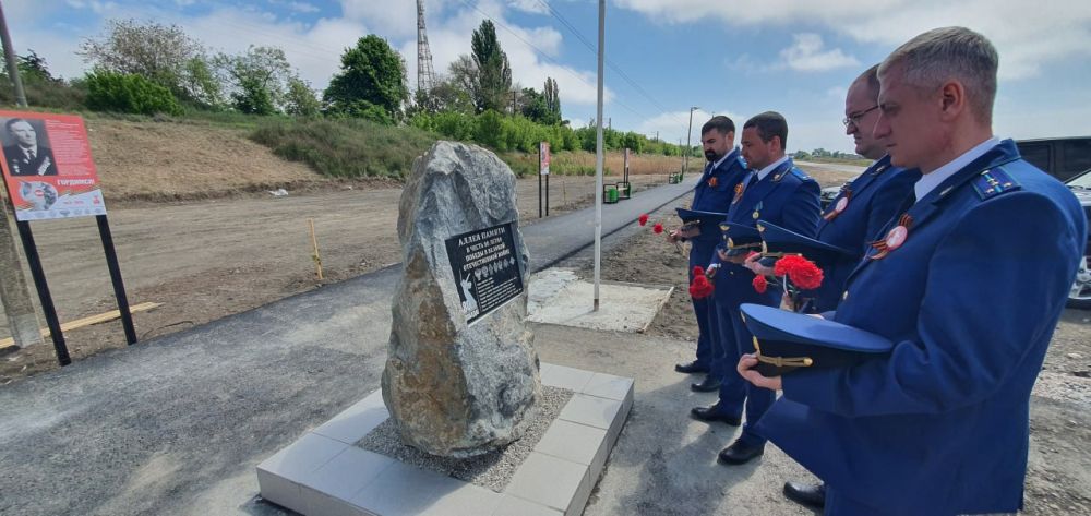 ��������, � ���� 80-������ ��������� ������ � ������� ������������� �����, ��������� ����������� ���������� ������� ������� ������� � ������������� ������������ � ������ ������������� ������