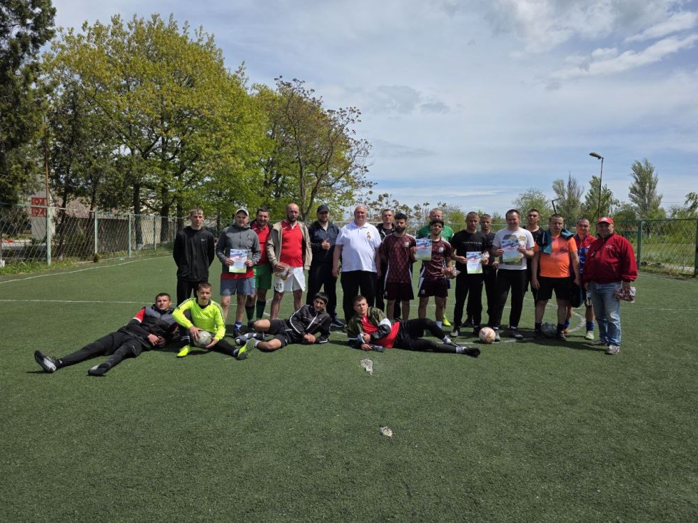 Открытый кубок по футболу, посвященный Дню Победы, состоялся в пгт Лазурное