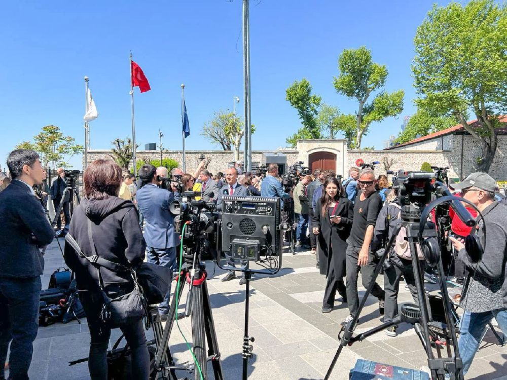 ������������ ������� ����� ��������������� ������, ������� � ������ ������������� �� 12:30 � ��������, �������� ���