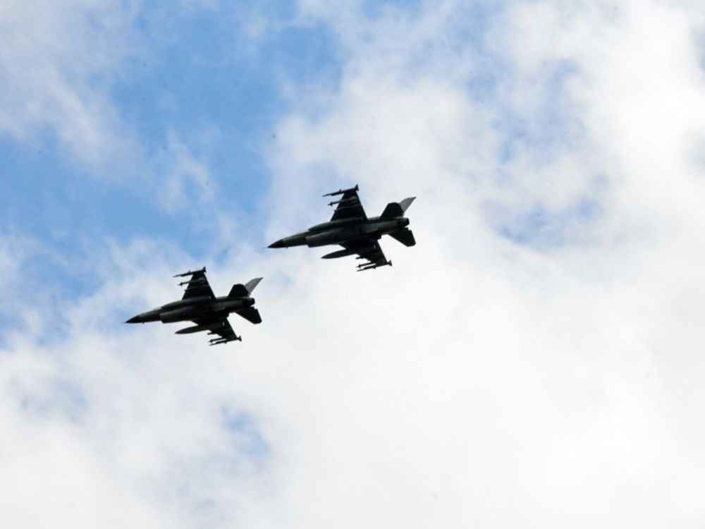 ������� F-16 � ���������� ���: ������� � ������������ �� 16 ���