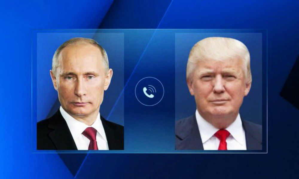 Владимир Путин и Дональд Трамп проведут 19 мая в 17:00 телефонный разговор