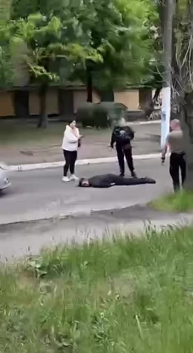 � ������ �������� ������ ���� ������ � ������� �������