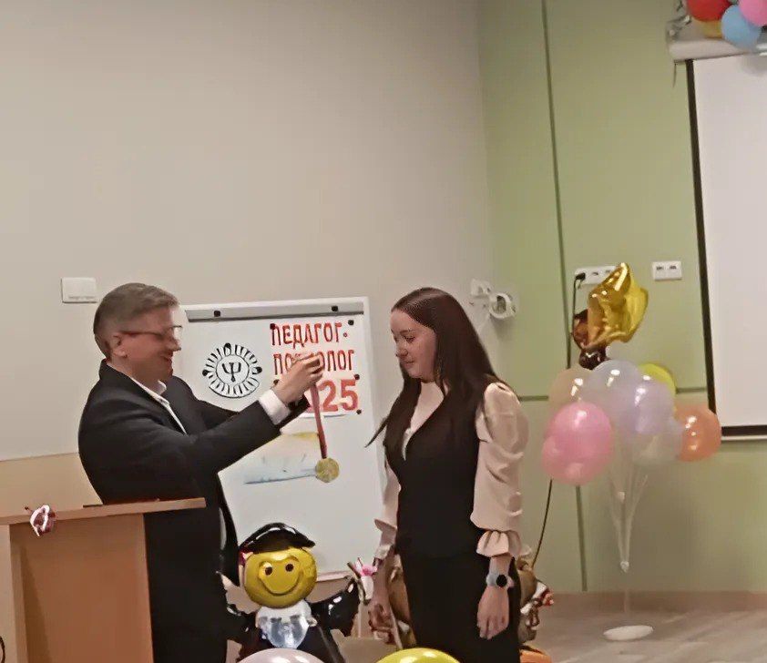 Александр Дудка: Педагог-психолог Приморской школы выиграла серебро в конкурсе «Педагог – психолог 2025»