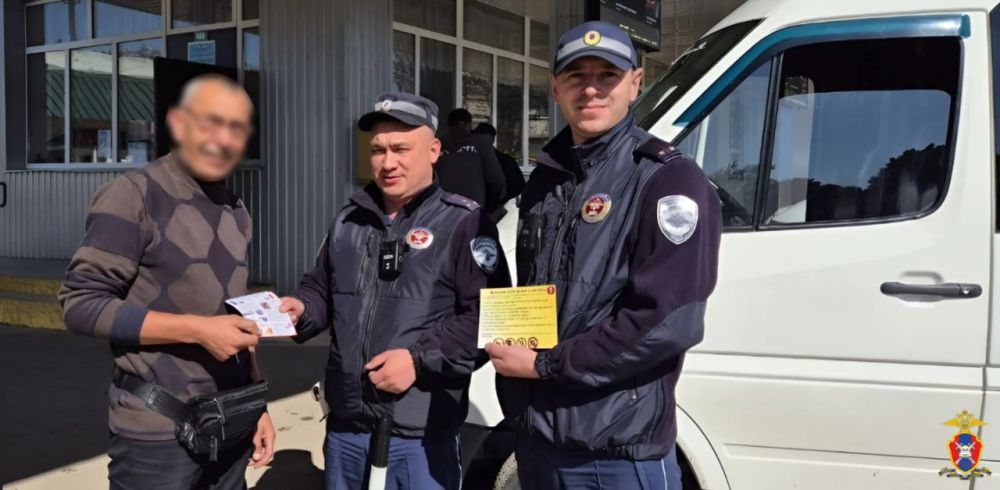 Госавтоинспекторы провели в Чаплинском округе профилактический рейд "Безопасный перевозчик"