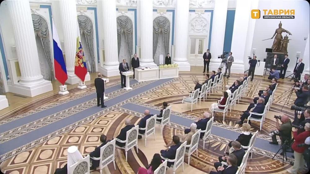 Министр иностранных дел России Сергей Лавров удостоен ордена Святого апостола Андрея Первозванного