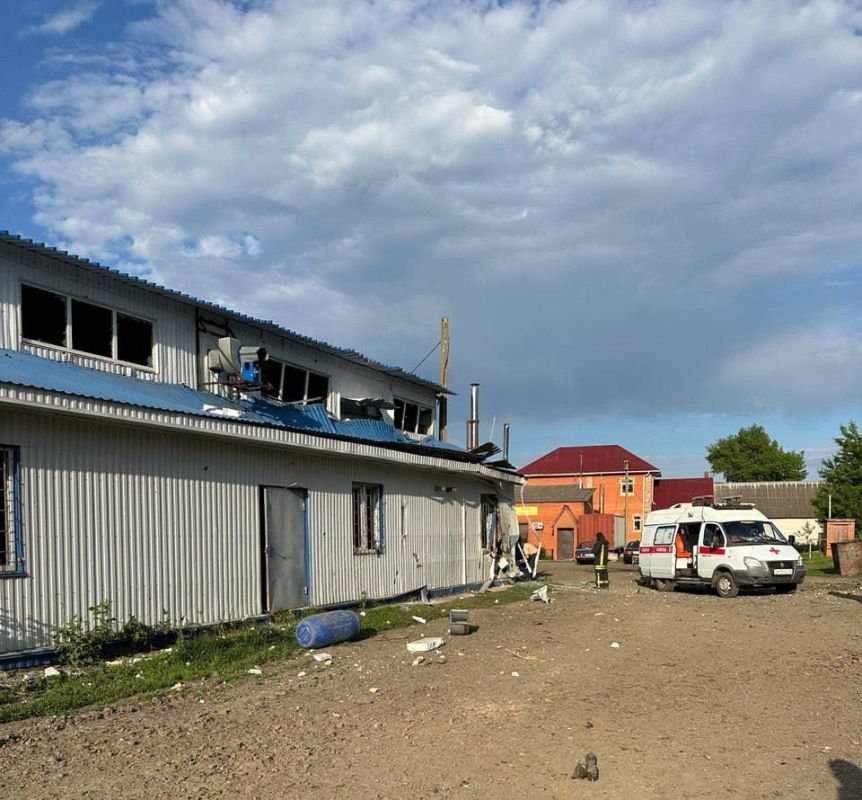 12 мирных жителей, в том числе двое детей, пострадали во время удара ВСУ по Льгову в Курской области