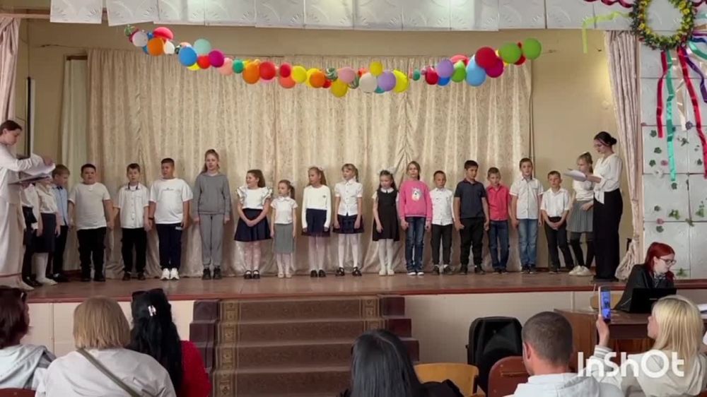 19 мая в ГБОУ ХО "Великолепетихской школе Великолепетихского района отметили День пионерии, ключевым событием которого стало торжественное посвящение учащихся 1-4 классов в Орлята России