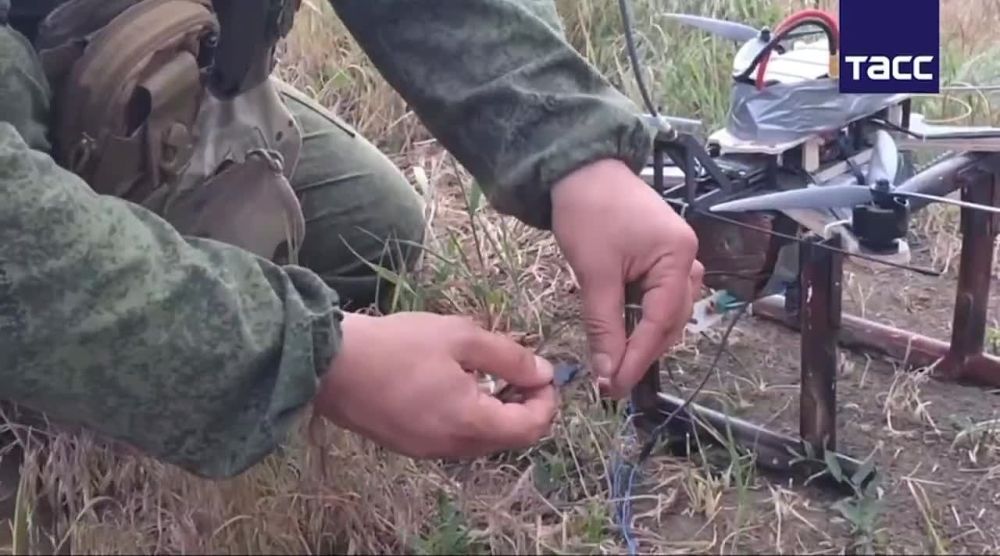 В Херсонской области операторы беспилотников группировки "Днепр" нанесли удар по укрепленной позиции всу