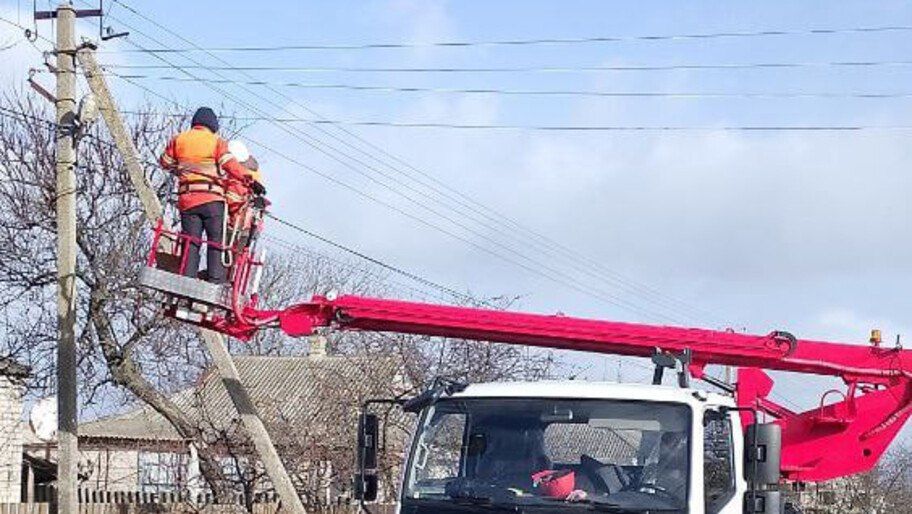 В трех населенных пунктах Алешкинского округа произошло аварийное отключение электроэнергии
