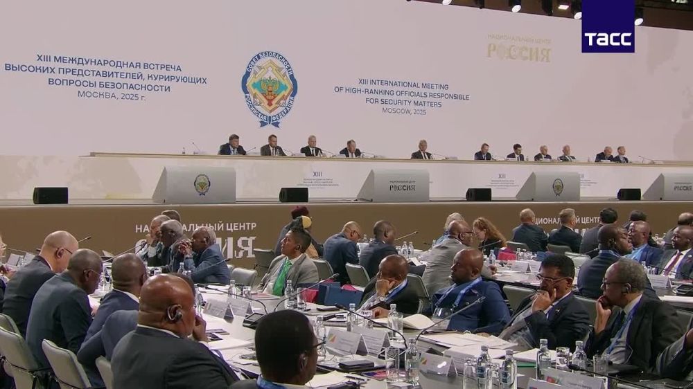 Исторический опыт показывает — "если к тебе приходит НАТО, жди беды", — Сергей Лавров