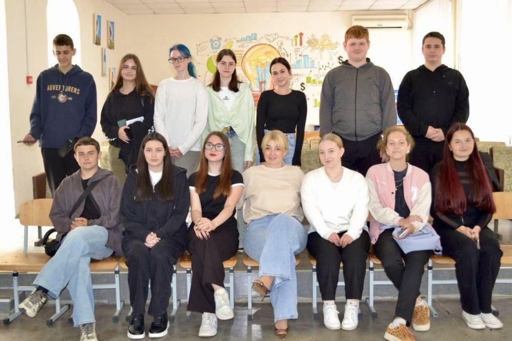 ������ ������ ���� ����������� ����� ������� ������������������� ������������ ��� ���������� 14�17 ���