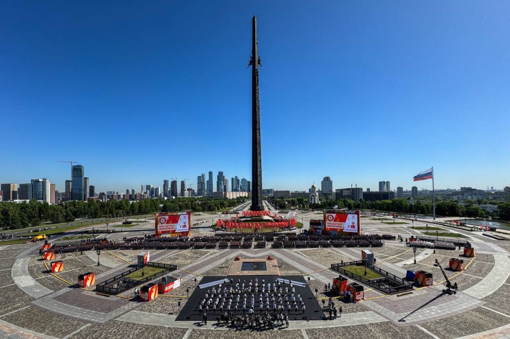 ��� ������ ������ �������, ������� ����������� ������ ������� � �������� ������ ������� ������� � ��������� ������� ������ �����, ����������� 80-����� ������