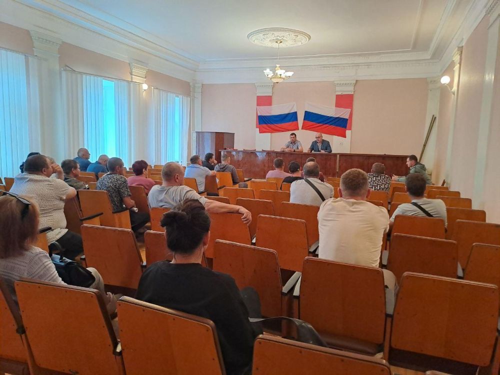 Представителями администрации Верхнерогачикского МО проведена встреча с руководителями сельскохозяйства