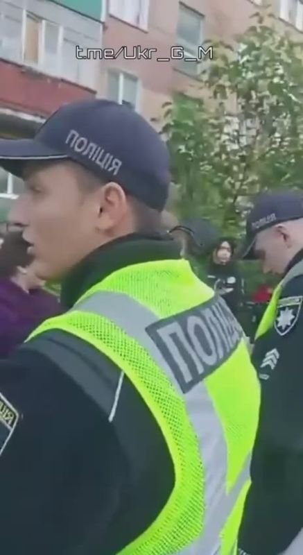 � ������ �������-����������, ��� � ����������� �������, ��������� ���������� �������� ������� �������, �� ������� ������ ����������� �� ����