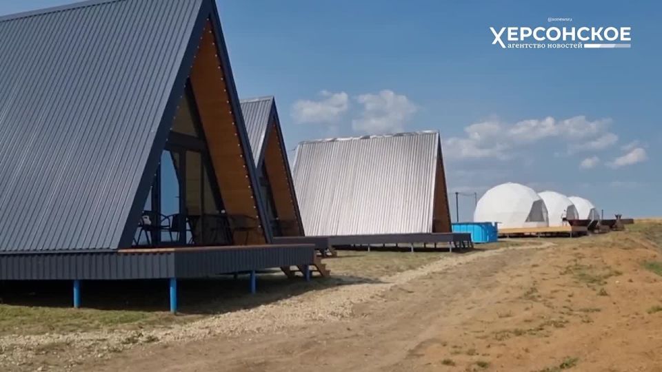 Первый в Херсонской области глэмпинг появился в селе Ясная Поляна