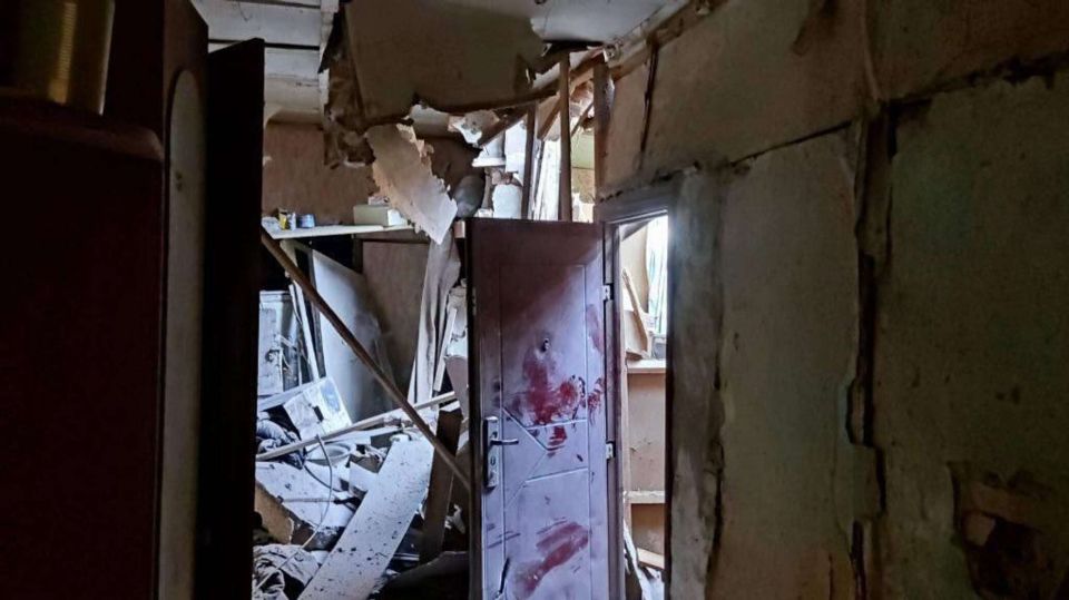 ВСУ ударили по жилым домам в Рыльске – погибла женщина и еще шесть ранены