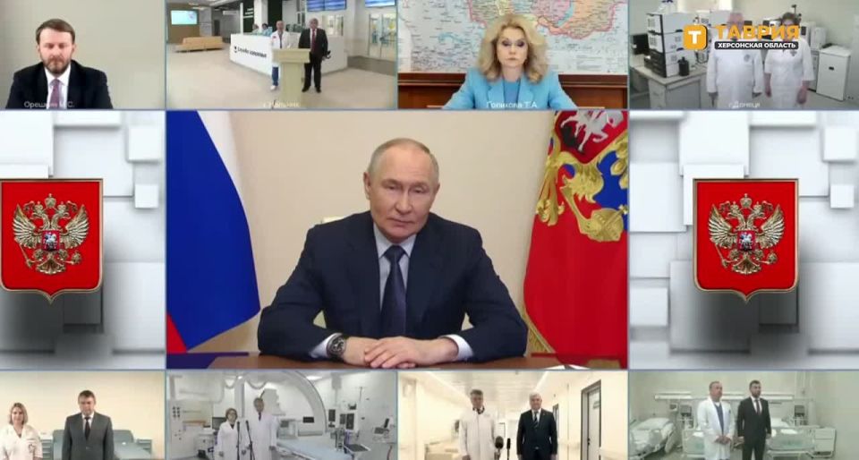 "От вас напрямую зависит здоровье нации": Владимир Путин поздравил российских медработников с предстоящим профессиональным праздником