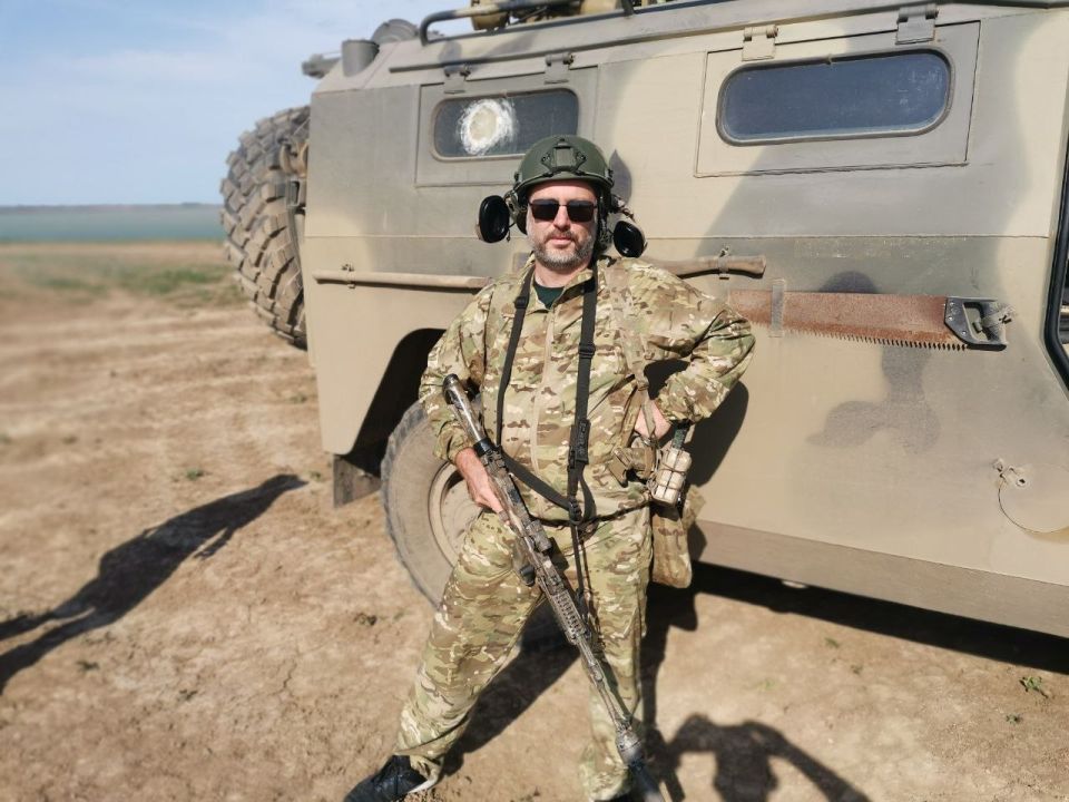 Эксклюзивное интервью военкора агентства ANNA NEWS Марии Коледа с Евгением Николаевым, позывной «Гайдук» — командиром диверсионно-разведывательного отряда «Родня» в составе интернациональной бригады «Пятнашка» — «Дикая...