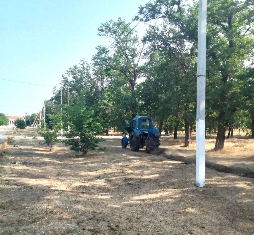 В населенных пунктах округа Новая Каховка проходят работы по благоустройству
