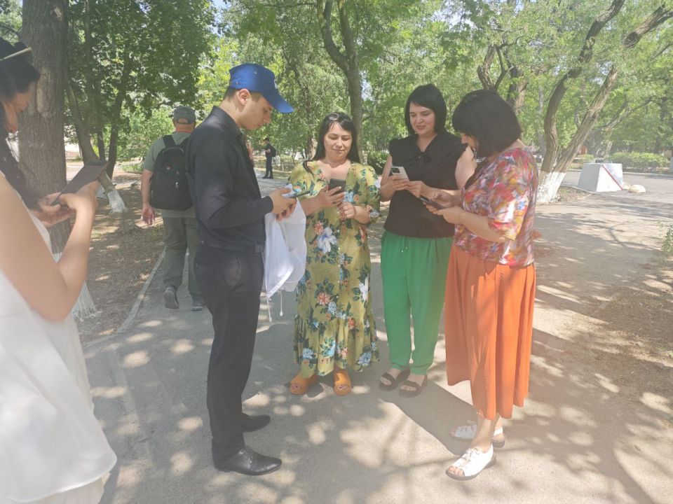 В рамках федерального проекта “Формирование комфортной городской среды” депутат Местного Совета депутатов, член партии “Единая Россия”, Крышко Татьяна Анатольевна, совместно с волонтёрами, оказала активное содействие в...