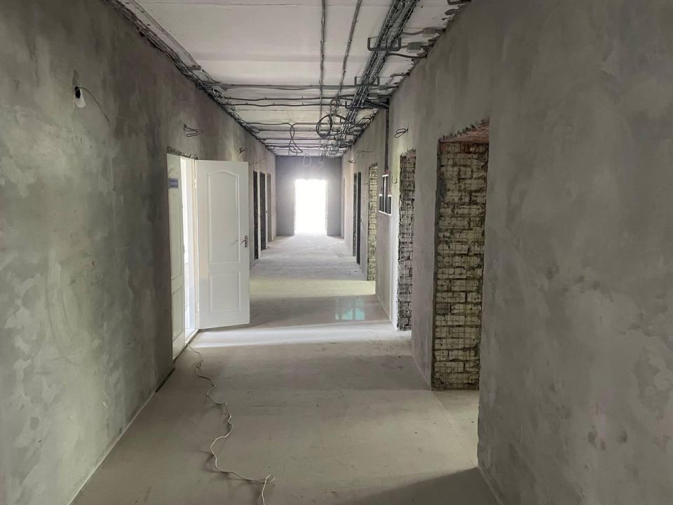 Здоровье начинается с комфорта: в Геническе продолжается обновление терапевтического отделения больницы