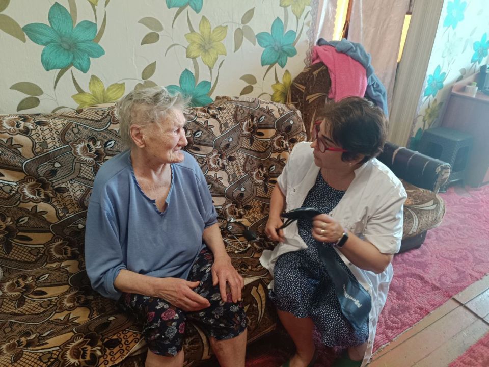 Первичный медицинский осмотр маломобильных граждан прошел в Приморском Скадовского округа