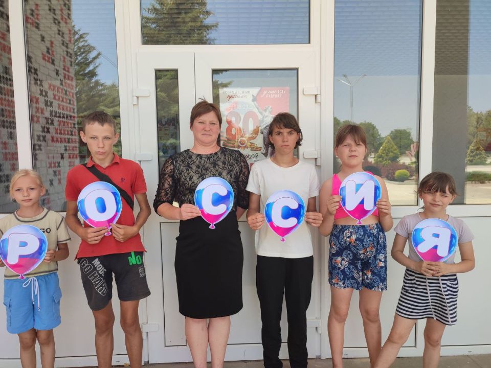 В учреждениях культуры Чаплинского муниципального округа продолжают отмечать День России