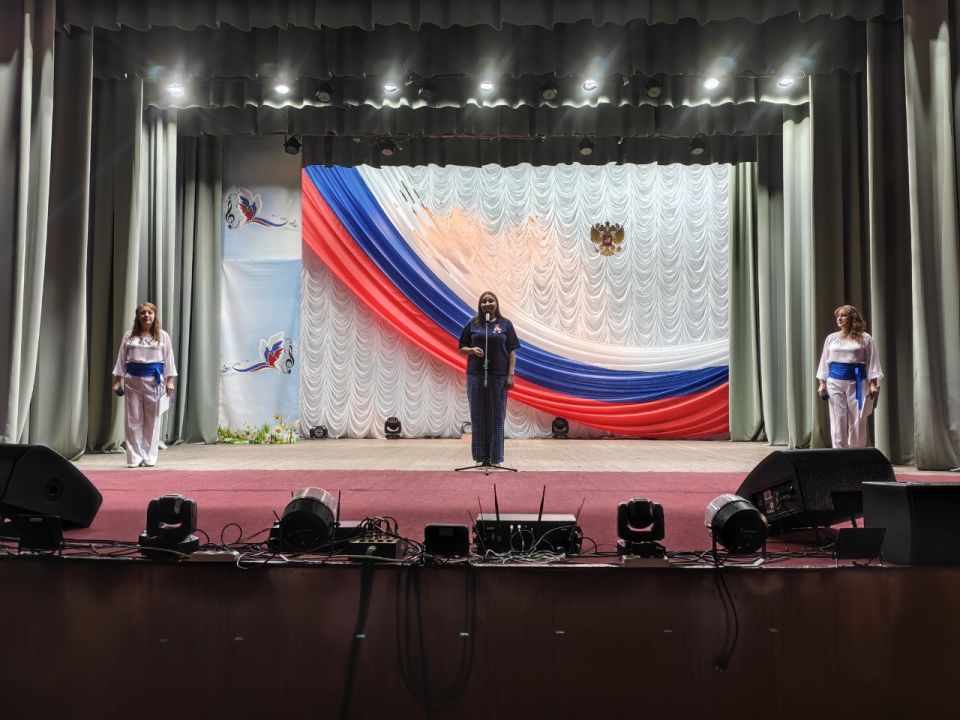 В День России, 12 июня, в Новотроицком муниципальном округе прошли праздничные мероприятия, посвященные главному государственному празднику страны