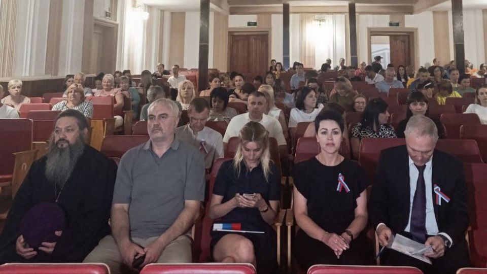 С удовольствием стал зрителем праздничного концерта, посвященного Дню России