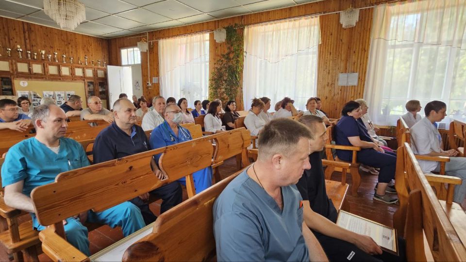 Александр Дудка: Медиков Скадовского района поздравили с профессиональным праздником