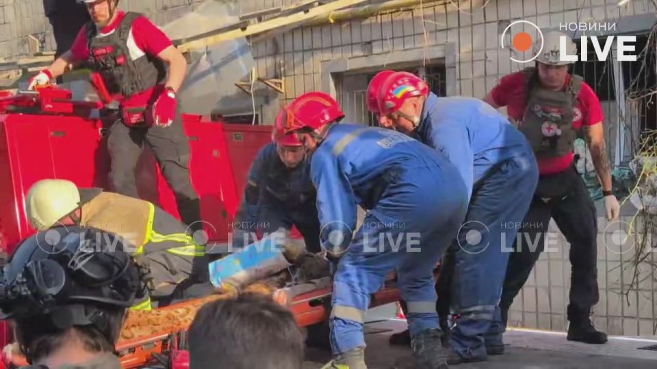 14 �������� � 44 ������� � �����