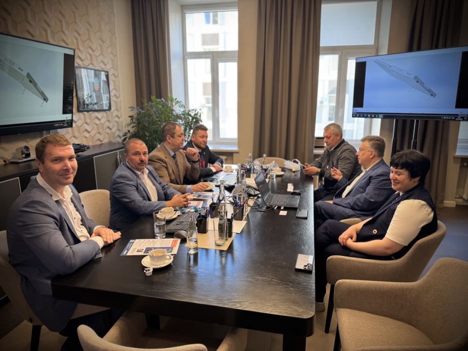 ������������ ����������� ����������������� ���������� ������� ��� ������������� �� �������� �������, � ������ ������� ��������� �� ����� ����, ����� ������� ������� � ��������������� ������-������������ ������ ������ͻ