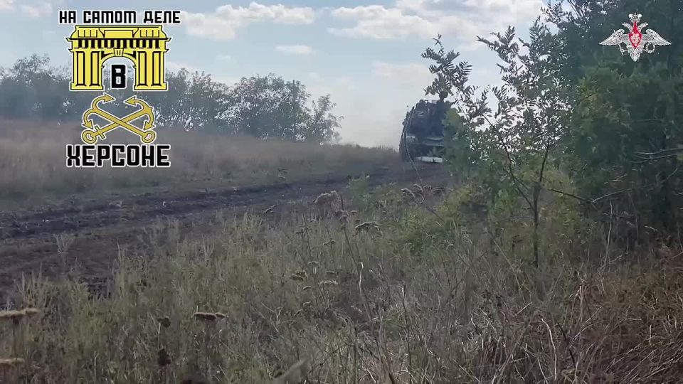 Херсонское область. Гаубица «Мста-С» уничтожила опорный пункт и технику ВСУ