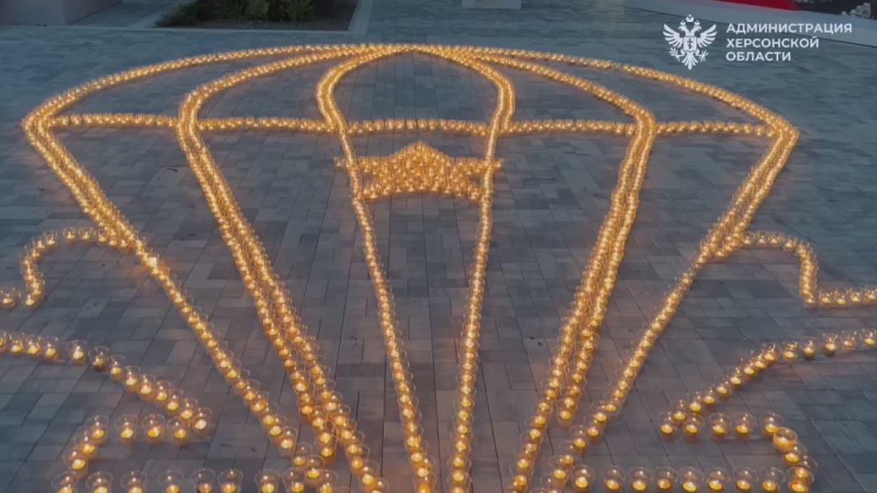 Больше 2000 свечей зажгли в Херсонской области ко Дню памяти и скорби
