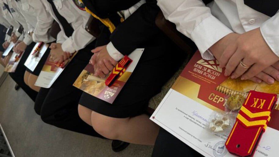 ������ � ���������� ������� �������� 15 ������