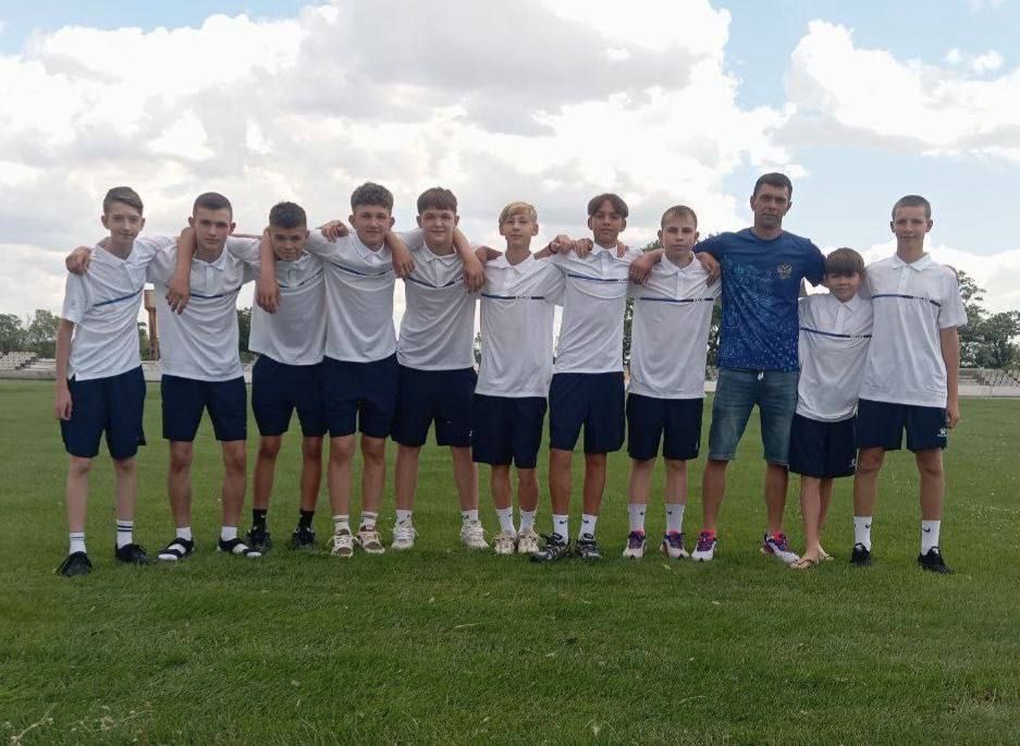 25  .          &quot;&quot;   2010-2011  