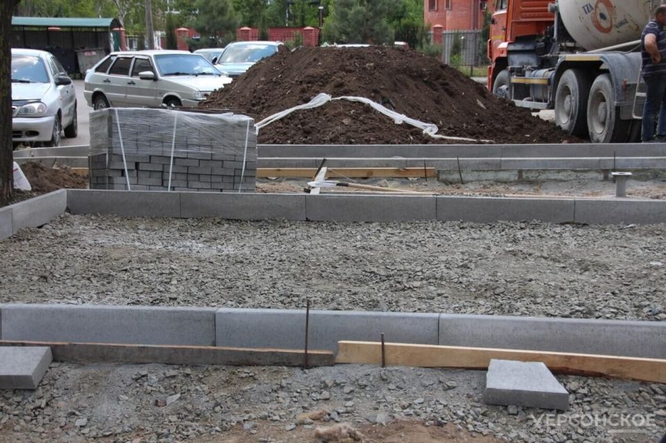 Глава Алешкинского округа: федцентр помогает с восстановлением, но нужно и желание жителей