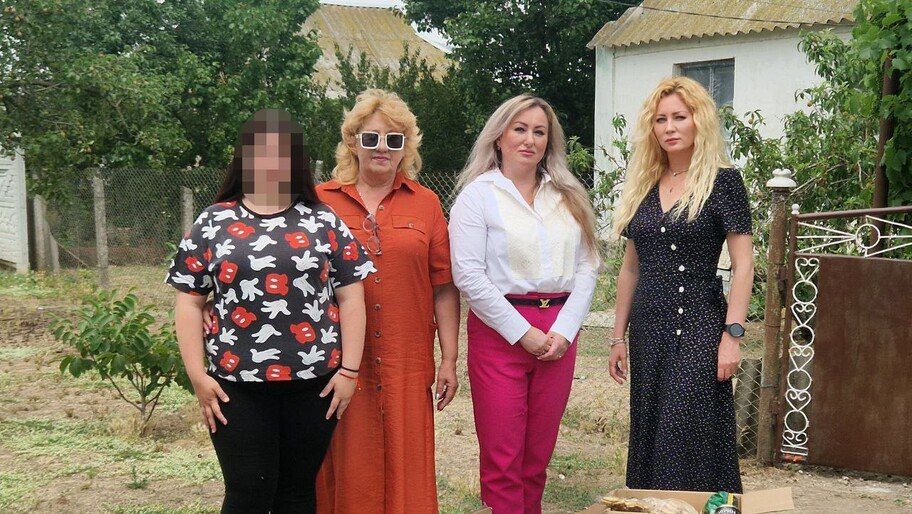 Молодой матери в Скадовском районе оказали гуманитарную помощь