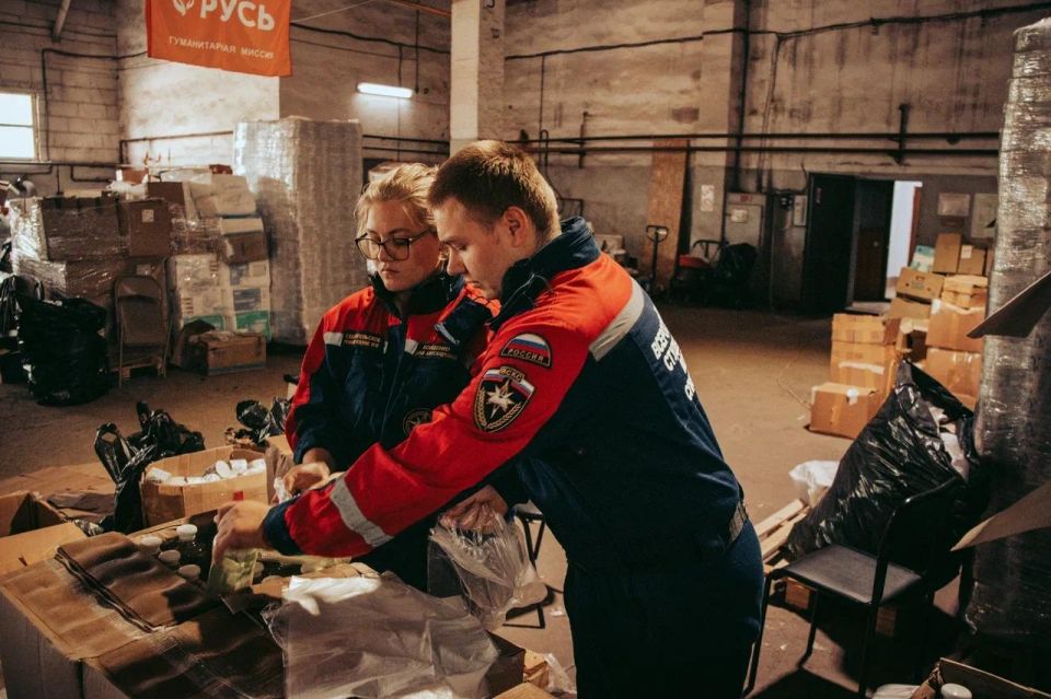 Добровольцы Херсонского отделения ВСКС помогают в сборе гуманитарной помощи в Курской области