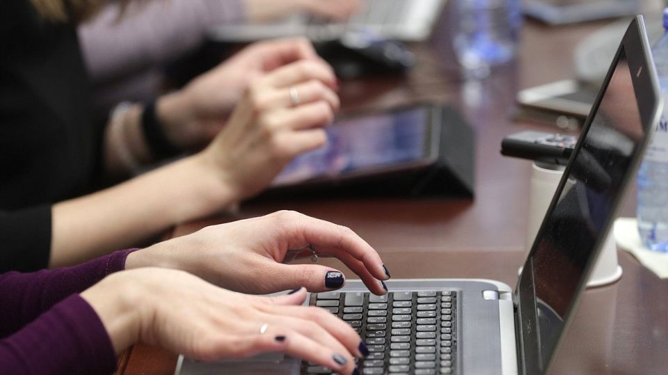 Законопроект о регулировании платформенной экономики принят Госдумой в первом чтении