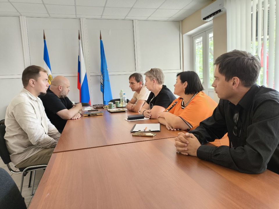 Руслан Хоменко: Провел рабочее совещание с директором и сотрудниками Алешкинского центра культуры и досуга