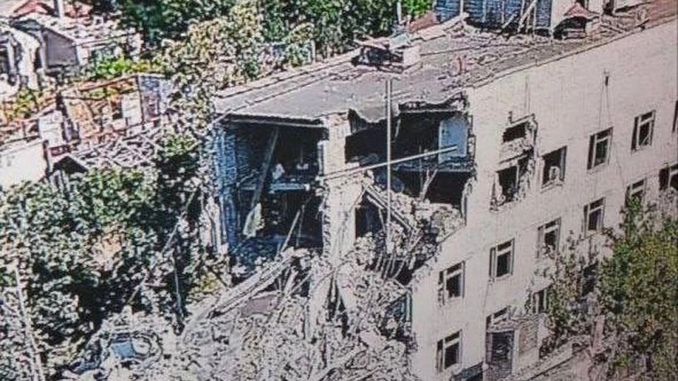 Десятки людей под завалами и срыв спасательных операций: что известно об ударе ВСУ по жилому дому в Алёшках