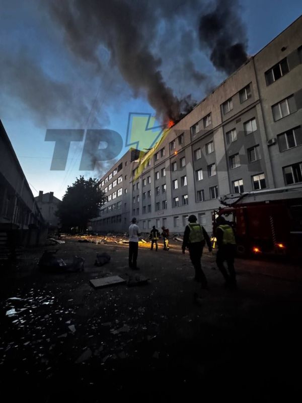 12 ���� 2025 ����.. � 00: 05 ���������� - �����. ������/�������