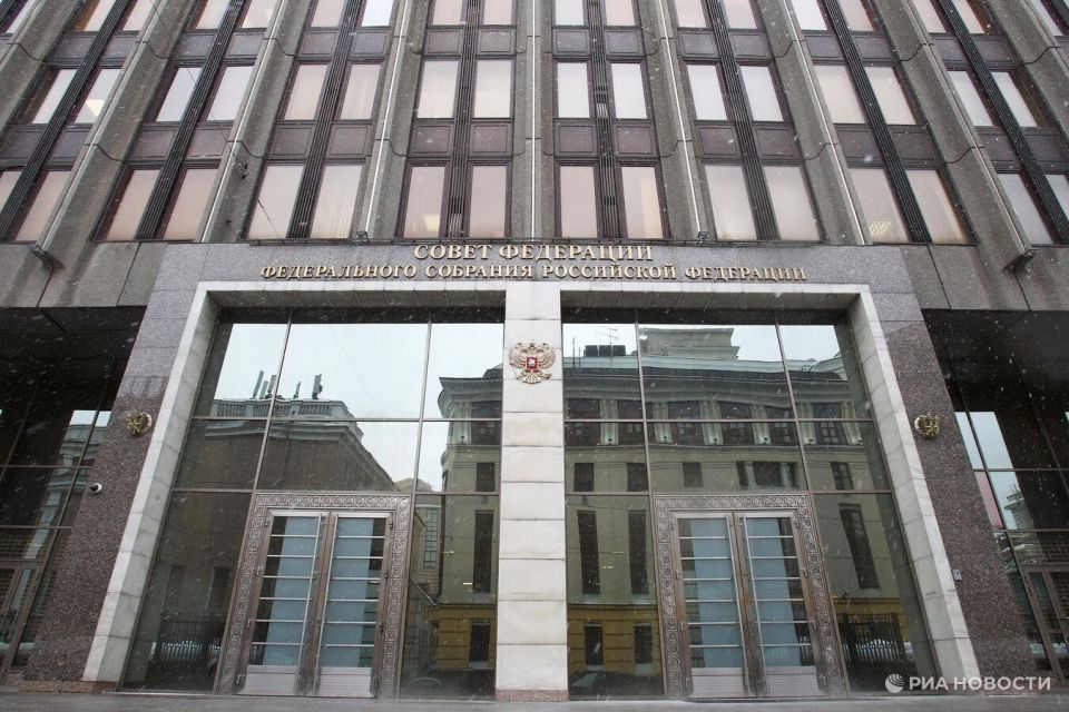 Совфед одобрил закон, исключающий из срока действия ЕГЭ время участия в СВО