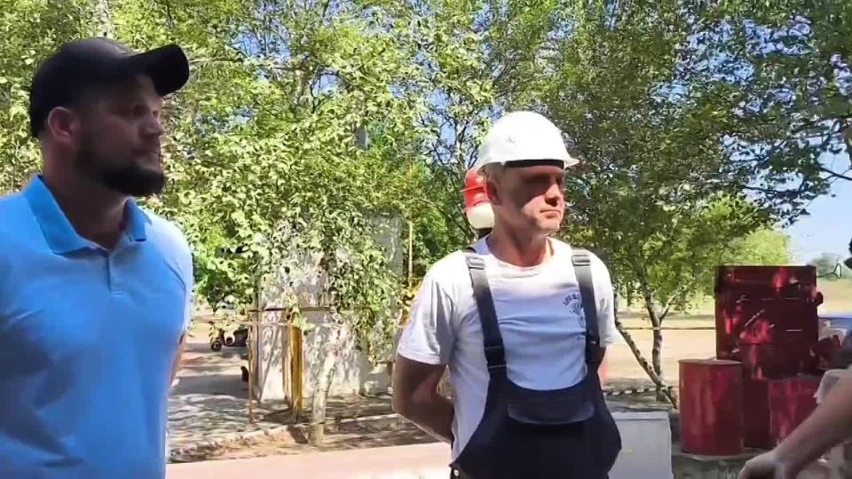 В Алешкинском округе проверили ход работ на ключевых социальных объектах участники народного контроля «Единой России»